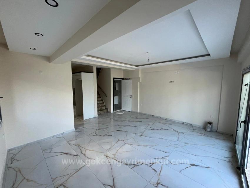 Centrally Located 3+1 Villa With Underfloor Heating In Özdere Çukuraltı Area!!!
