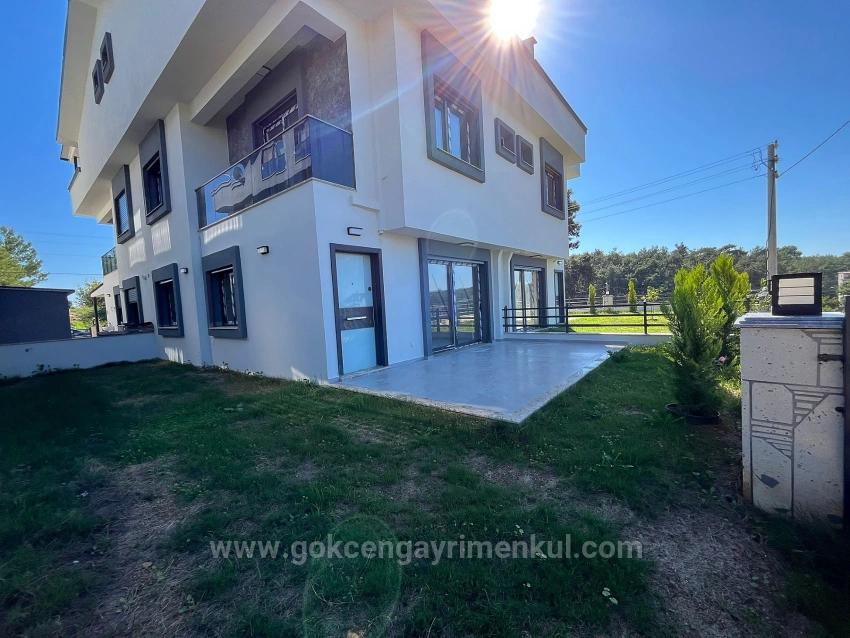 Centrally Located 3+1 Villa With Underfloor Heating In Özdere Çukuraltı Area!!!
