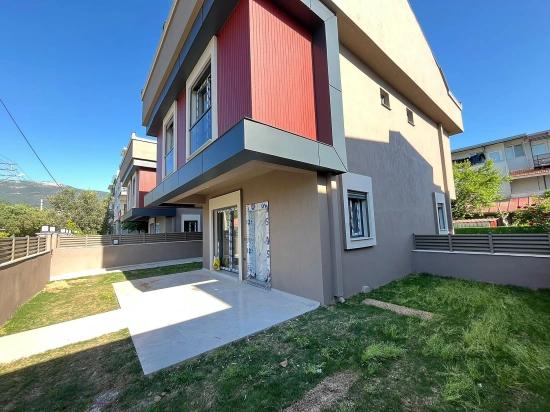 3+1 Villa With Garden In Özdere Ortamahalle Area!!!