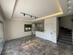 Villa With Garden, Parking, And 3 Bedrooms For Rent In Özdere Gümüldür Area, 400 Meters From The Sea!