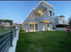 Corner Plot Villa With Large Garden In Seferihisar Cumhuriyet Region!!!!