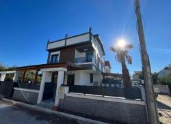 3+1 Corner Villa In Özdere Ortamahalle Center, 50 Meters From The Sea!!!