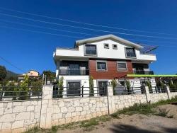 Centrally Located 3+1 Villa With Underfloor Heating In Özdere Çukuraltı Area!!!
