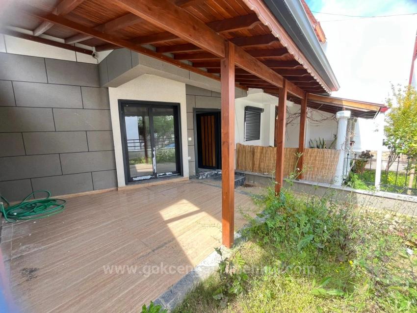 Для Продажи Семейный Дом 4+1 в Orta Menderes Özdere - 200 m²