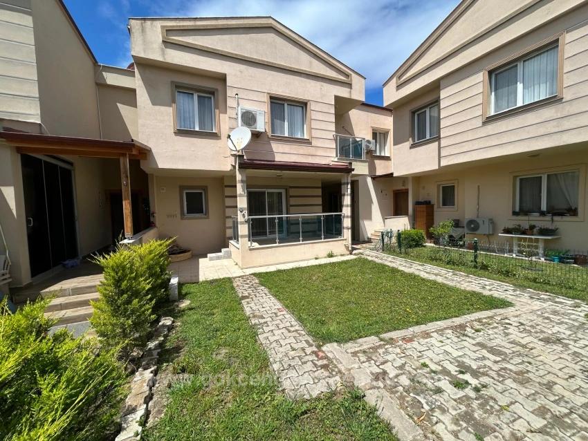 Для Продажи Вилла 3+1 в Çukuraltı Menderes Özdere - 180 m²