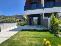Для Продажи Вилла 3+1 в Çukuraltı Menderes Özdere - 200 m²