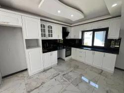 Для Продажи Вилла 3+1 в Çukuraltı Menderes Özdere - 210 m²