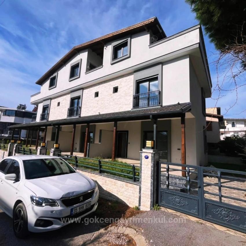 Menderes Özdere Orta Mah. Satılık 3+1 Villa - 180 m²