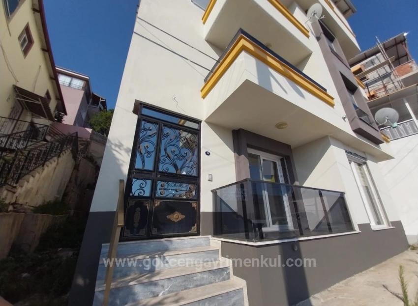 Menderes Gümüldür Gümüldür Fevzi Çakmak Mah. Satılık 2+1 Daire - 110 m²