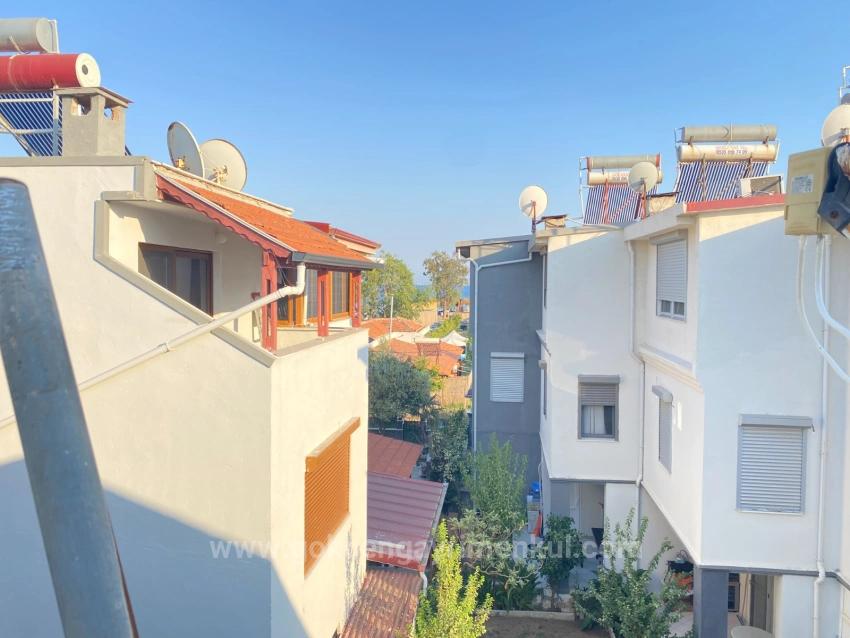 Seferihisar Cumhuriyet Mahallesi'nde Mavi Ve Yeşilin Ortasında 3+1 Villa!!!!