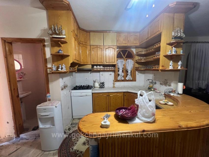 Gümüldür Bölgesinde Denize 100Mt Mesafe'de 3+1 Villa !!!