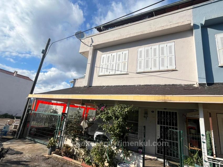 Gümüldür Bölgesin'de Denize 300Mt Mesafe'de 3+1 Villa