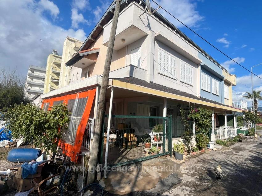 Gümüldür Bölgesin'de Denize 300Mt Mesafe'de 3+1 Villa