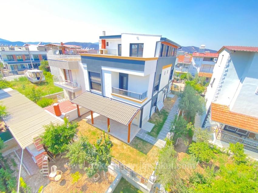 Doğanbey Bölgesin'de Denize Yakın Genis Ferah Villa !!!