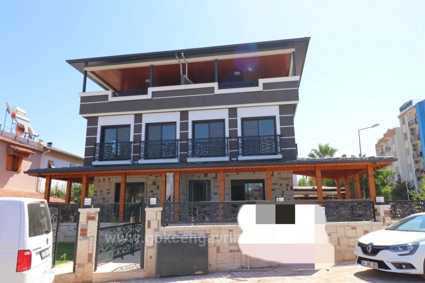 Seferihisar Ürkmez Bölgesin'de Denize 100Mt Mesafe'de 3+1 Villa!!