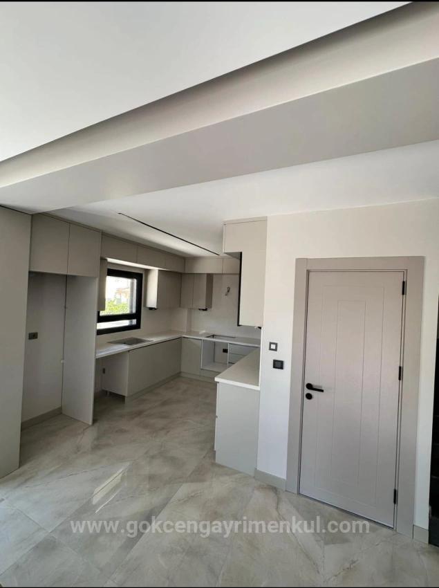 Gümüldür Bölgesinde Denize 300Mt 3+1 Geniş Bahçeli Villa!!!!