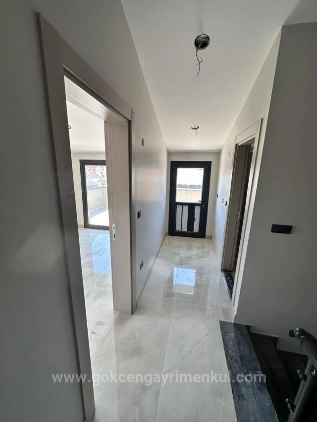 Gümüldür Bölgesinde Denize 300Mt 3+1 Geniş Bahçeli Villa!!!!