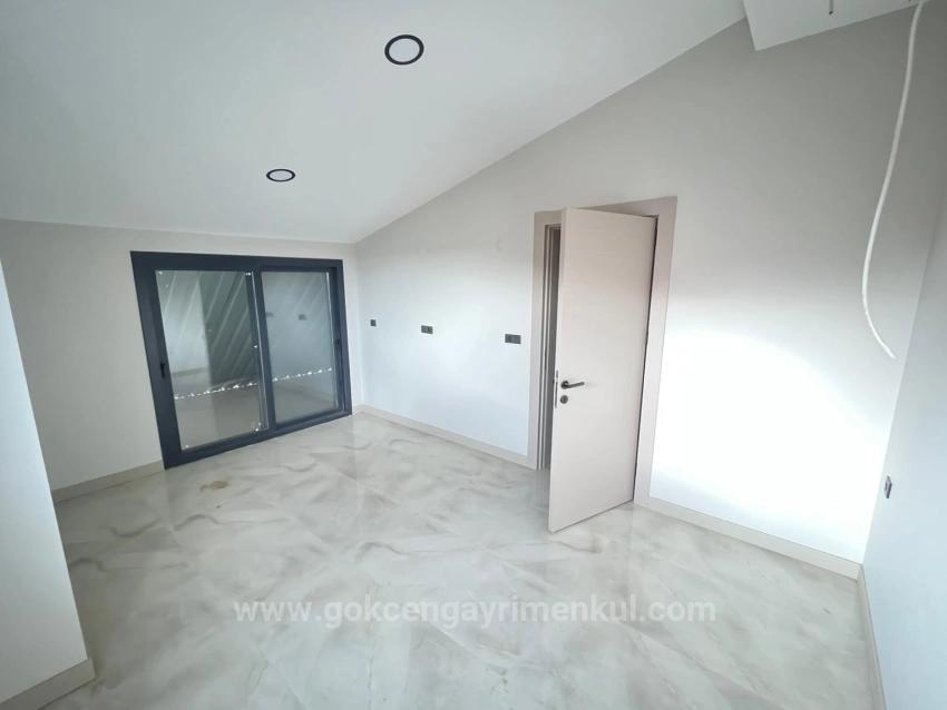 Gümüldür Bölgesinde Denize 300Mt 3+1 Geniş Bahçeli Villa!!!!