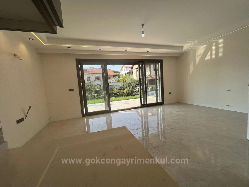 Özdere Ortamahalle Merkez'de Otoparklı Geniş Ferah 3+1 Lüx Villa!!!