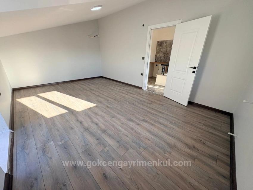 Özdere Çukuraltı Bölgesin'de Denize 80Mt Mesafe'de 3+1 Villa !!!