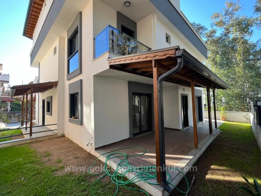 Özdere Ortamahalle Bölgesinde Denize Sıfır Villa!!!