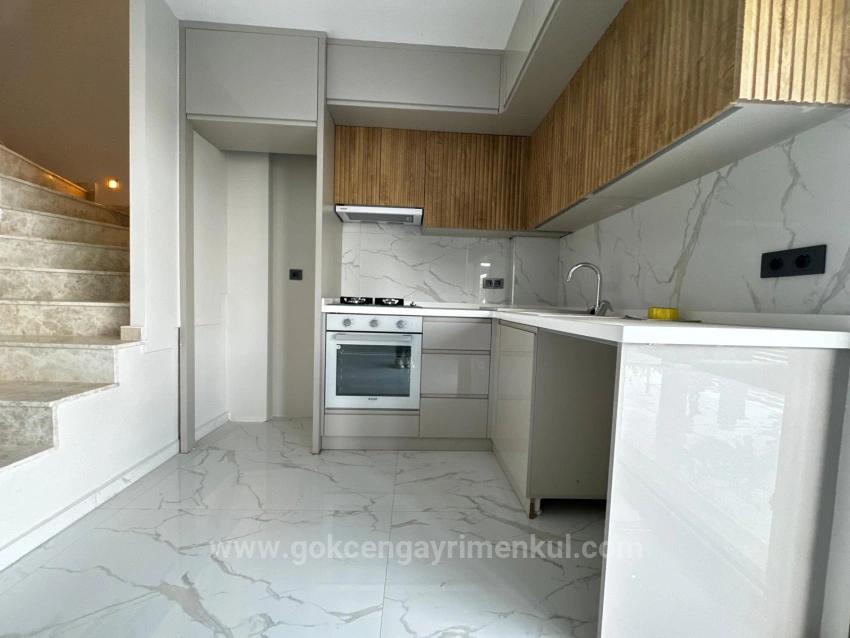 Seferihisar Doğanbey Bölgesin'de Denize 100Mt Mesafe'de 3+1 Villa!!!