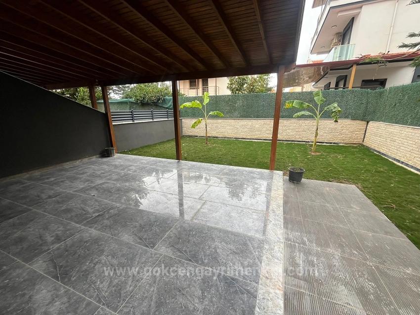 Özdere Ortamahalle'de Denize 80Mt 3+1 Geniş Bahçeli Lüx Villa!!!