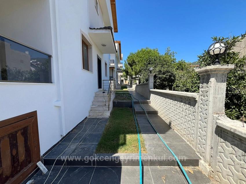 Özdere Çukuraltı Bölgesin'de Denize 100Mt Mesafe'de 3+1 Villa !!!