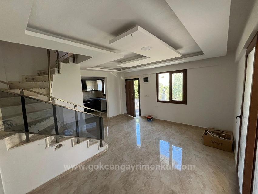 Özdere Çukuraltı Bölgesin'de Denize 100Mt Mesafe'de 3+1 Villa !!!