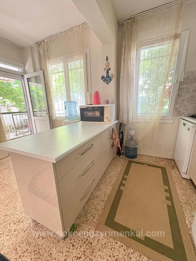 Gümüldür Bölgesinde Denize 50Mt 2+1 Bahçe Katı Daire!!!