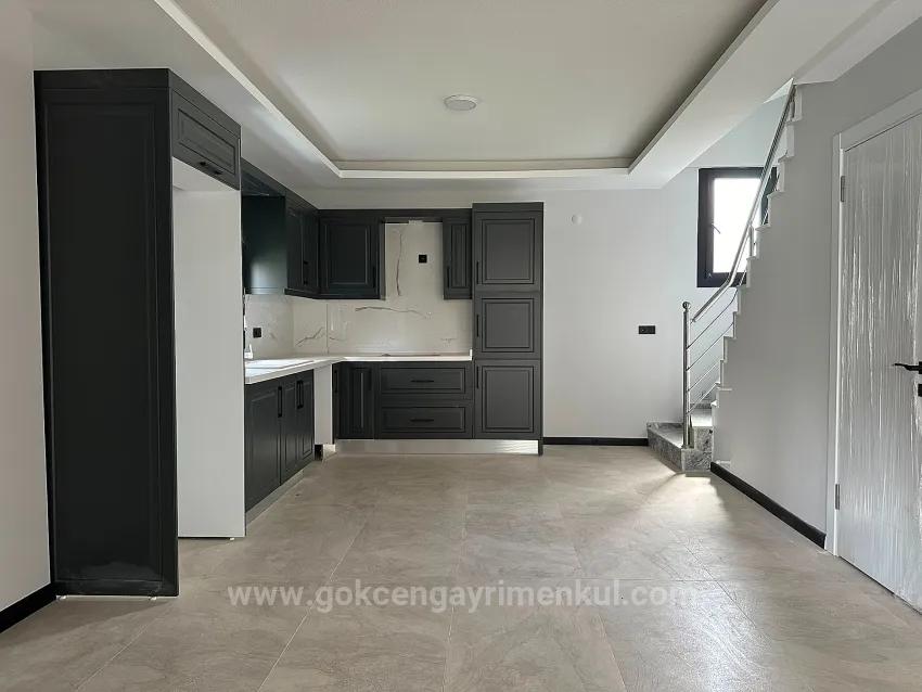 Seferihisar Doğanbey'de Denize 300Mt 3+1 Villa !!!