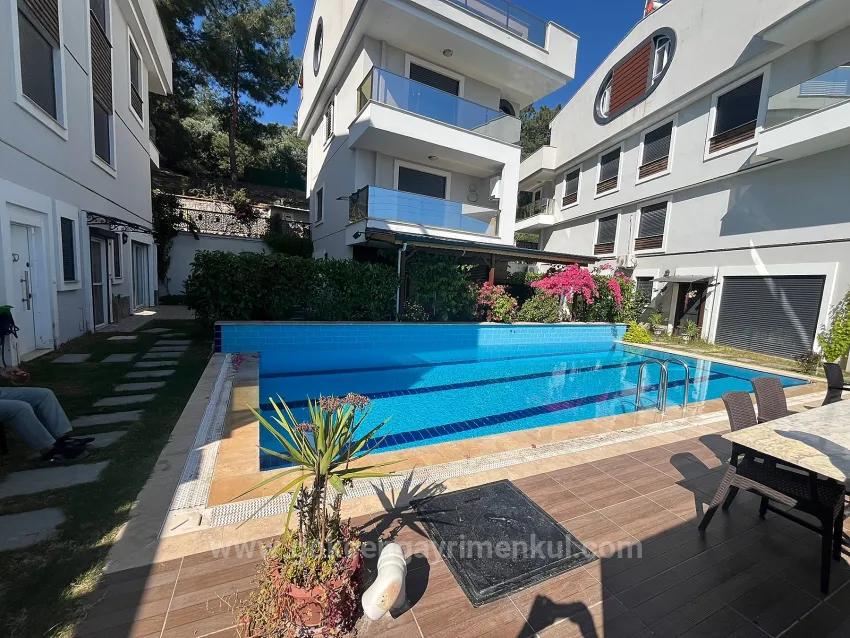 Özdere Çukuraltın'da Havuzlu Site İçerisinde Deniz Ve Doğa Manzaralı Lüx Villa!!!