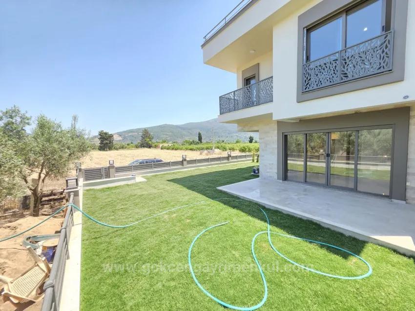 Gümüldür Bölgesin'de 3+1 Geniş Bahçeli Villa!!!