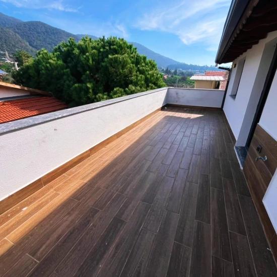 *Özdere Orta Mahalle’de Köşe Konumlu, Masrafsız Lüks Satılık 3+1 Villa!