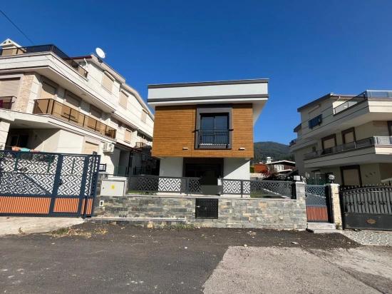 Özdere Çukuraltı Bölgesin'de 3+1 Satılık Villa!!!