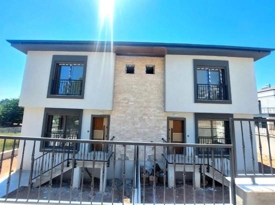 Seferihisar Payamlı'da Satılık Köşe 2+1 Villa !!