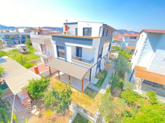 Doğanbey Bölgesin'de Denize Yakın Genis Ferah Villa !!!