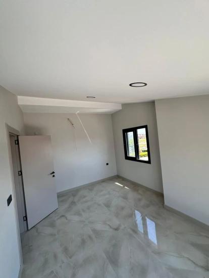 Gümüldür Bölgesinde Denize 300Mt 3+1 Geniş Bahçeli Villa!!!!