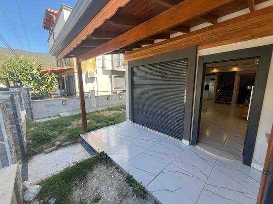 Özdere Ortamahalle Bölgesinde Denize 300Mt Mesafe'de 3+1 Villa!!!