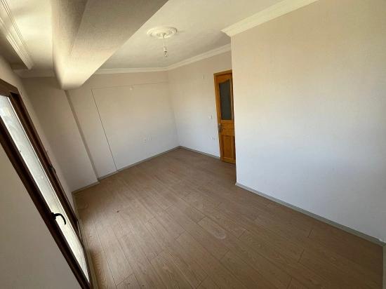 Özdere Çukuraltı Bölgesin'de Denize 100Mt Mesafe'de 3+1 Villa !!!