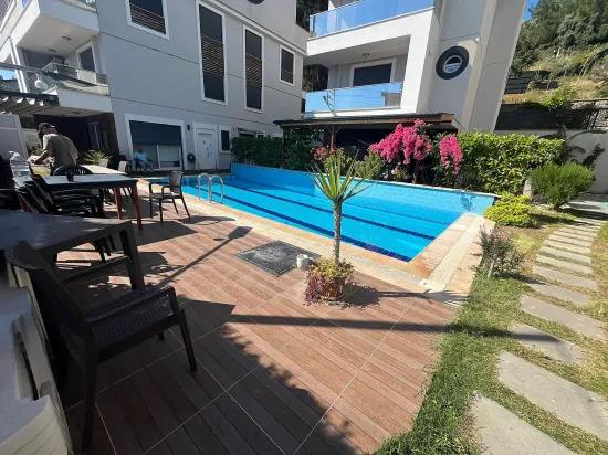 Özdere Çukuraltın'da Havuzlu Site İçerisinde Deniz Ve Doğa Manzaralı Lüx Villa!!!