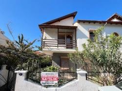 Menderes Özdere Orta Mah. Satılık 3+1 Villa - 180 m²