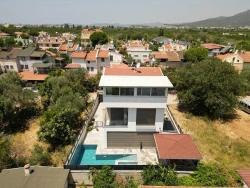 Özdere Gümüldür Bölgesinde Tek Müstakil Havuzlu Villa!!!