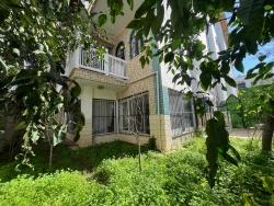 Menderes Özdere Çukuraltı Mah. Satılık 4+1 Villa - 200 m²
