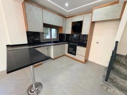 Özdere Çukuraltı Bölgesin'de Denize 80Mt Mesafe'de 3+1 Villa !!!