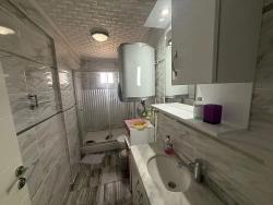Menderes Özdere Orta Mah. Satılık 4+1 Villa - 150 m²
