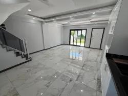 Menderes Özdere Çukuraltı Mah. Satılık 3+1 Villa - 210 m²