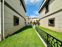 Seferihisar Doğanbey Cumhuriyet Mah. Satılık 3+1 Villa - 170 m²